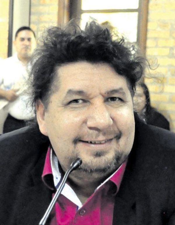 Kelembu cobra millonaria remuneración sin trabajar - Política - ABC Color