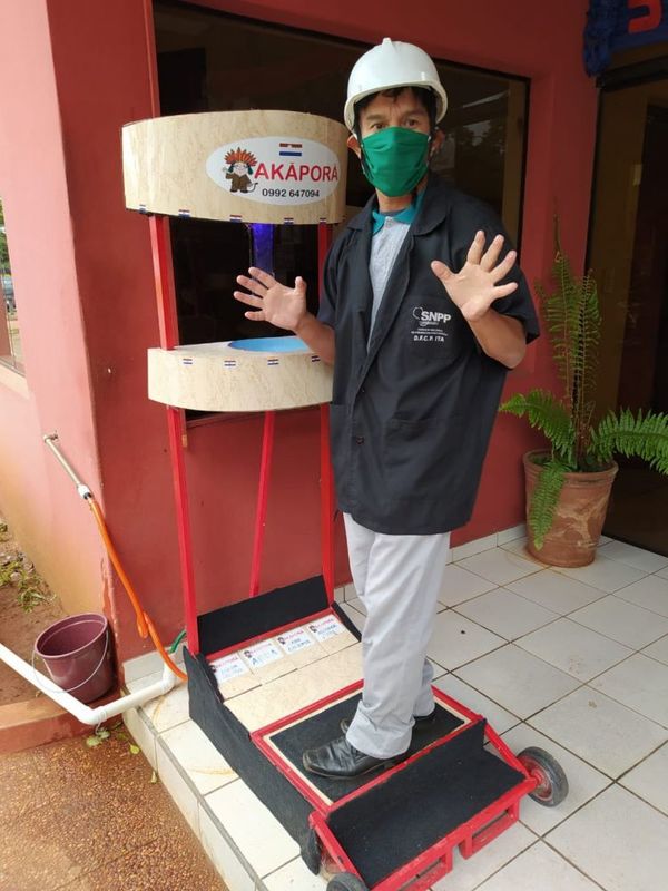 Jóvenes inventan lavamanos “Akãporã