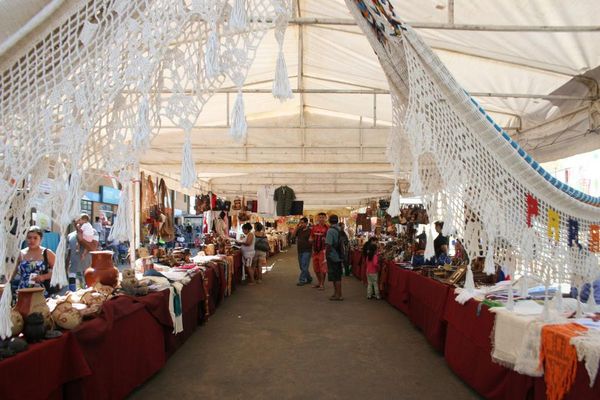 Artesanos invitan a la feria de invierno