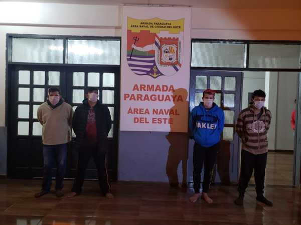 Cuatro detenidos en el río Paraná