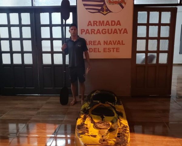 Joven detenido al intentar cruzar el Paraná a bordo de  un kayak