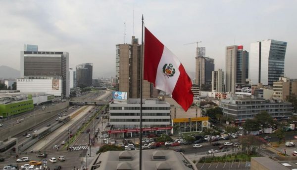 Perú proyecta una caída económica del 12,5%