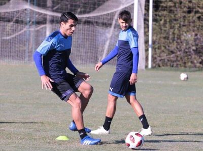 Alonso entrena con la selección después del traspaso al Mineiro - Fútbol - ABC Color