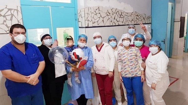 Bebé de 1 año y 9 meses venció al Covid-19 y abandonó el INERAM - ADN Paraguayo