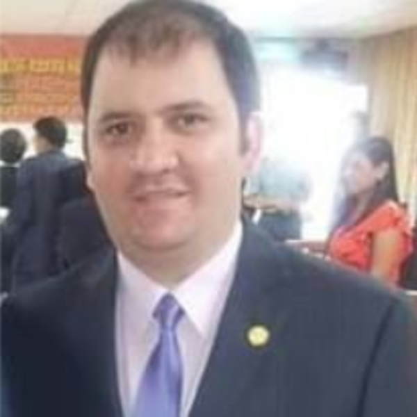 HOY / Hugo Bogado, cónsul paraguayo en Málaga, sobre el retorno al país de la madre e hija de las victimas del múltiple homicidio de Capiatá