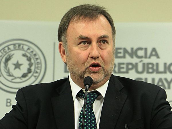 Benigno reconoce deuda disfrazada y anuncia topeo en 35% del PIB