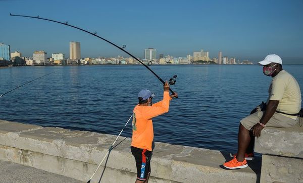 La Habana está de vuelta: todos al malecón, pero con mascarilla - Viajes - ABC Color