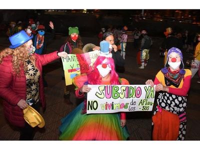 Animadores infantiles  exigen subsidio y poder trabajar