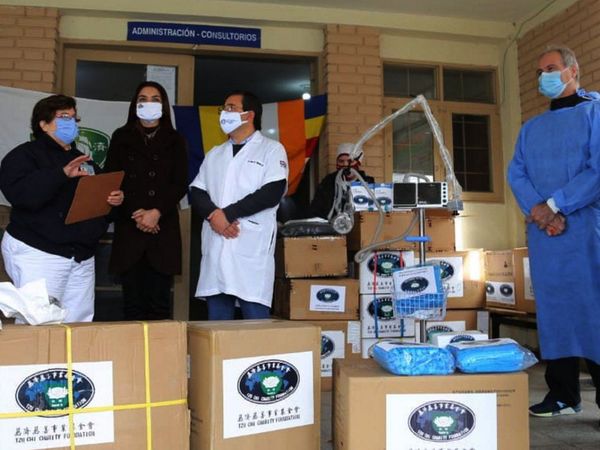 Fundación dona al Hospital de Paraguarí insumos médicos