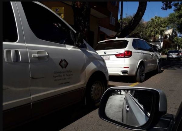 Rosetti, en auto de G. 500 millones - Política - ABC Color