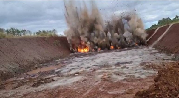 HOY / VIDEO|  Impresionante voladura de rocas en obra del Corredor de Exportación