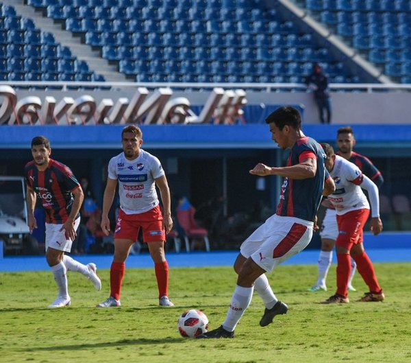 Cerro y Nacional empatan en un amistoso lleno de goles y penales