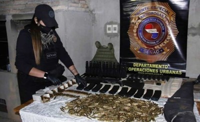 Hallan armas de uso militar que serían para vender al "mercado negro"