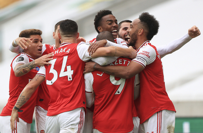Arsenal mira de cerca la Europa League