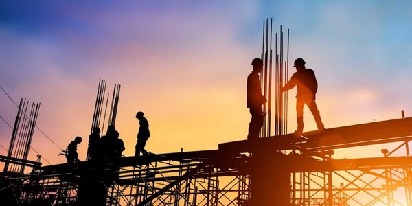 Coordinan acciones para ordenar el sector de la construcción