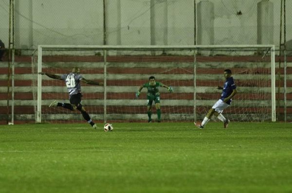 Empate entre River y Guaireña - Fútbol - ABC Color