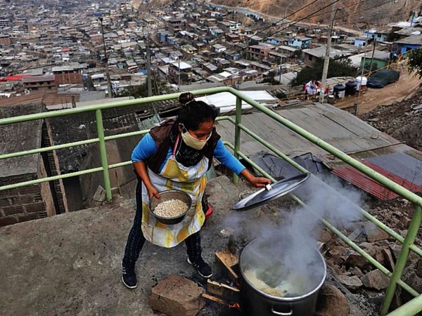 Sacerdote misiona en  pandemia llevando pan a 8.000 peruanos