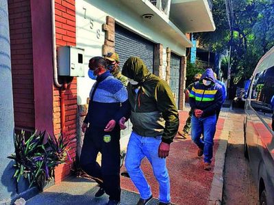 Imputan a dos militares que cayeron con arsenal de guerra