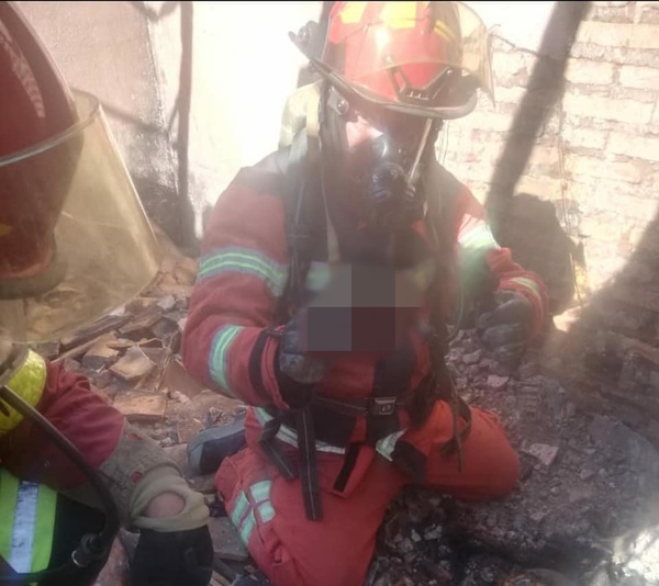 Investigan causa de incendio que dejó un muerto en J. A. Saldívar