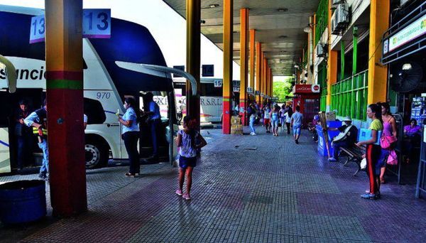 Paciente con Covid-19 positivo viajó en colectivo a Roque González desde Asunción “para guardar cuarentena” - ADN Paraguayo