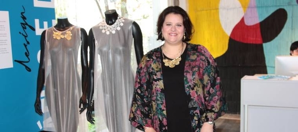 HOY / Diseñadora de joyas impacta con sus filigranas en São Paulo inspirada en la "kuñakarai"