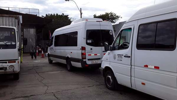 INGRESAN COMPATRIOTAS AL PAÍS A TRAVÉS DEL PUENTE SAN ROQUE.