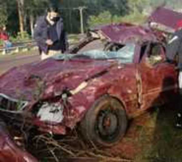 Accidente fatal deja 2 muertos - Paraguay.com