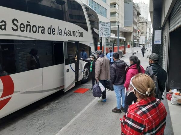 Retornan al Paraguay 142 connacionales varados en Argentina