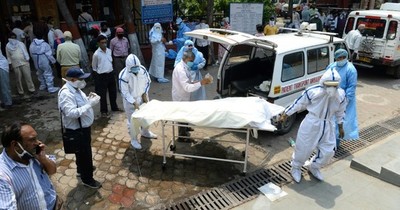 India se acerca a Rusia en número de casos por coronavirus tras aumento récord
