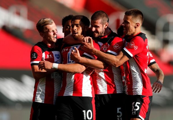 El Southampton golpea al City con un golazo