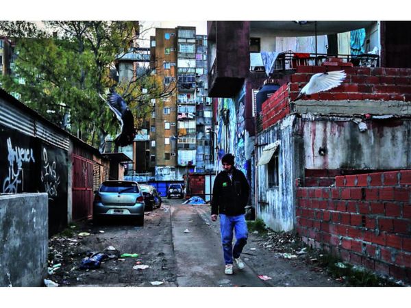 La pandemia sacude los cimientos de la ya débil economía argentina