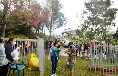 Correcaminata solidaria con entrega de kits de alimentos - Interior - ABC Color