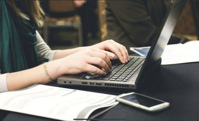 Invitan a participar del Premio Itaú de Cuento Digital 2020
