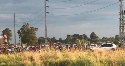 Fiscalía investiga carrera de caballos en Villa Hayes: Hubo aglomeración de personas y encima sin tapabocas
