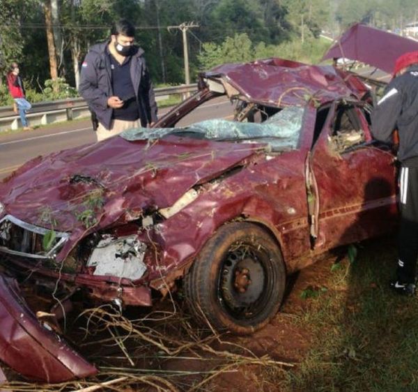 Dos fallecidos y un herido en accidente de tránsito en Itapúa