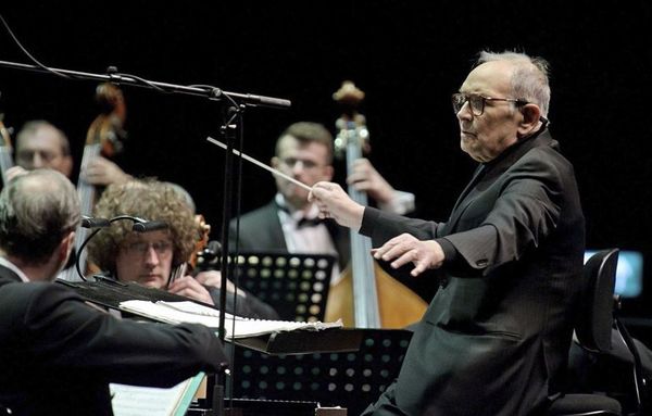 El genio evocador de Ennio Morricone, en diez obras maestras  - Música - ABC Color