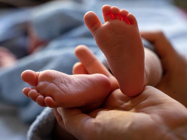 Una madre con Covid-19 dio a luz a un bebé en CDE