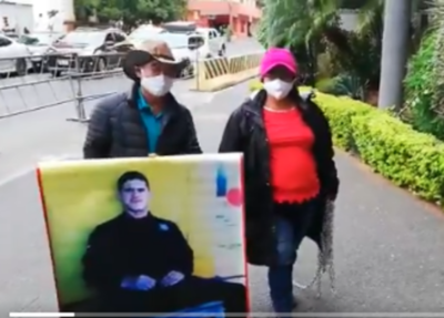 HOY / Obdulia Florenciano, madre de Edelio Morínigo, se reunirá con la fiscal general del Estado, Sandra Quiñónez