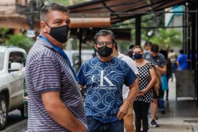 Es difícil volver a la normalidad mientras no haya una vacuna contra el COVID-19, advierten