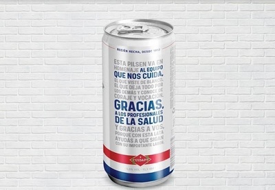Lanzan edición limitada de cerveza en homenaje y apoyo al personal de salud