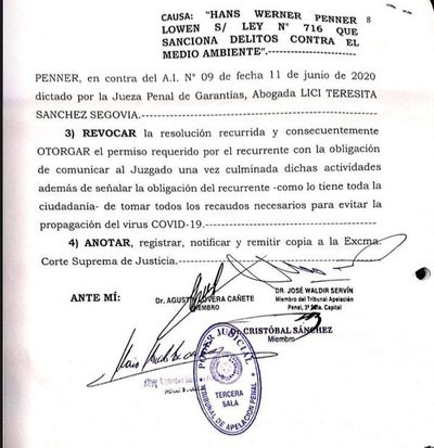 Otorgan permiso para trabajar a esposo de exdiputada