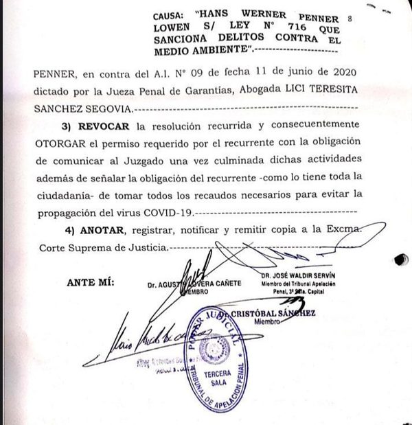 Otorgan permiso para trabajar a esposo de exdiputada
