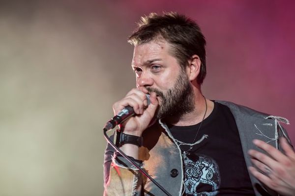 Vocalista de Kasabian abandona la banda por problemas personales