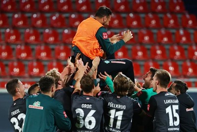 Claudio Pizarro le dice adiós al fútbol profesional