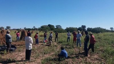 Covid y sequía: asisten a productores lecheros