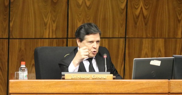 El descargo de Euclides: “No me podés poner una ojera de caballo para hablar solo de la Policía”
