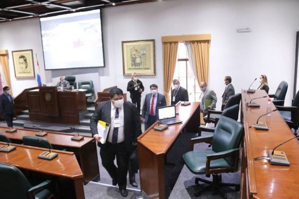 Intendente de PJC manejaba el municipio como su empresa, dice concejal