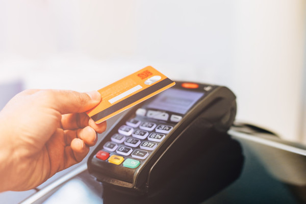 Las compras de extranjeros en el país bajaron un 85%