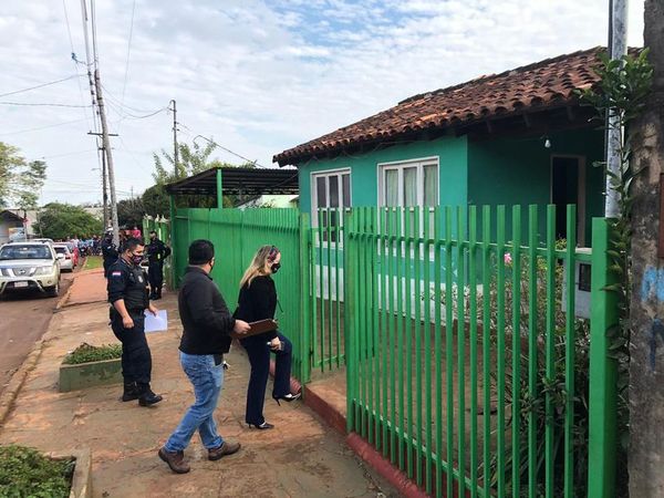 Allanan casa en busca de supuesto autor del crimen en Presidente Franco - ABC en el Este - ABC Color