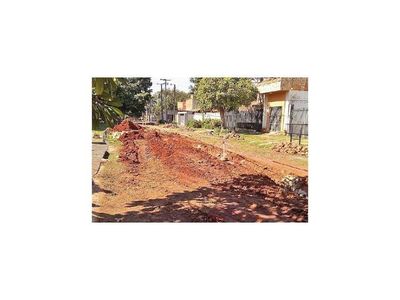 Quejas porque constructora abandonó obras de Essap en Fernando de la Mora